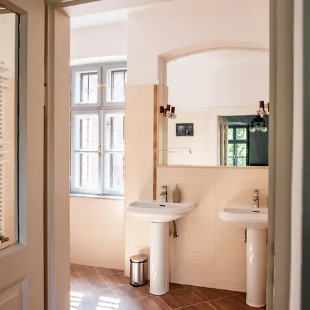 Zelna Apartman *